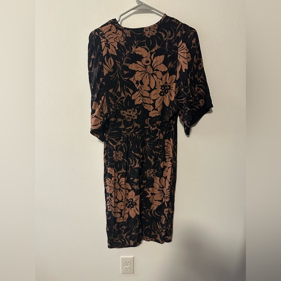 Anthropologie Maeve Mirabilis Batwing Kimono Sleeve Knee Length Dress Brown Sz 2 - Picture 3 of 9